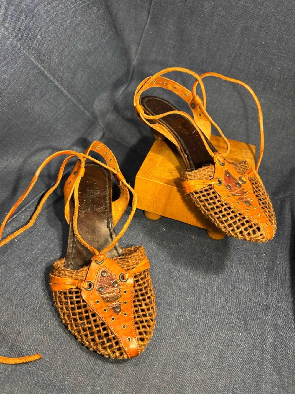 Lacci by Portafino leather small wooden heel lace up woven shoes